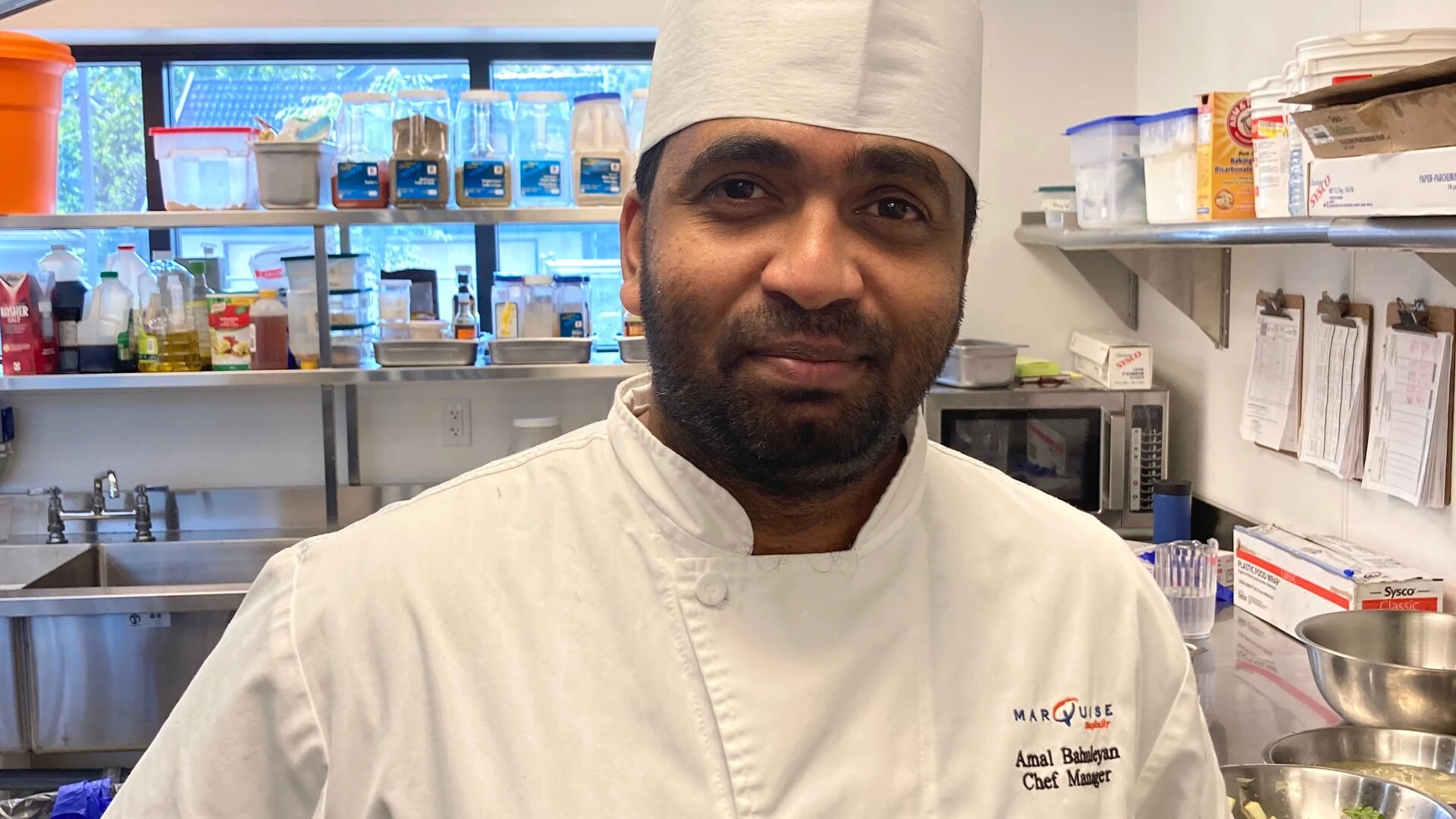 A picture of a chef preparing healthy meals for seniors